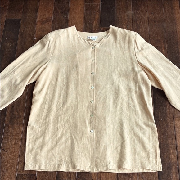 Talbots vintage silk button up blouse shirt light tan Women’s 12  Neutral - Picture 3 of 10